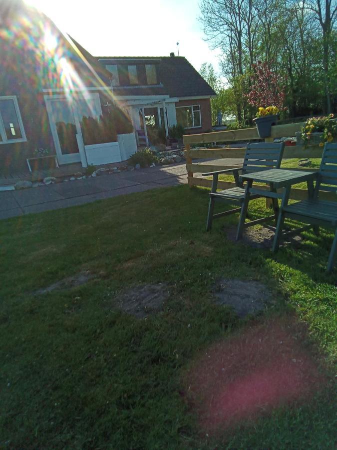 De Indiaan Bed & Breakfast Noord-Scharwoude Exterior photo